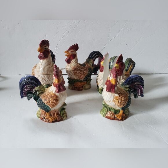 Kitchen Roosters   - Picture 2 of 8
